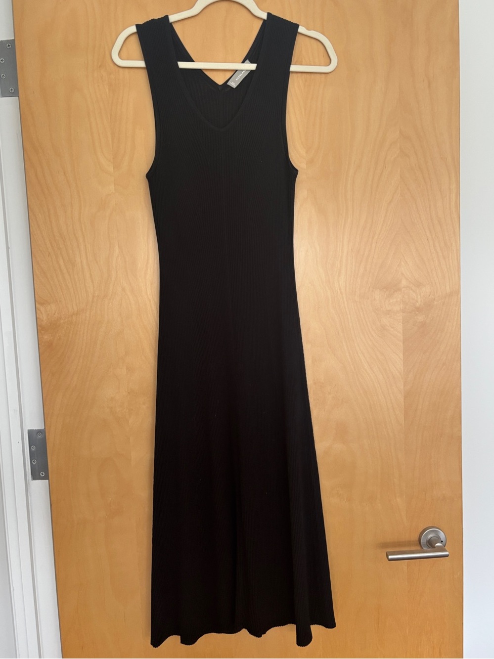 Everlane Black Sleeveless Ribbed Midi Dress - size M - great for work!